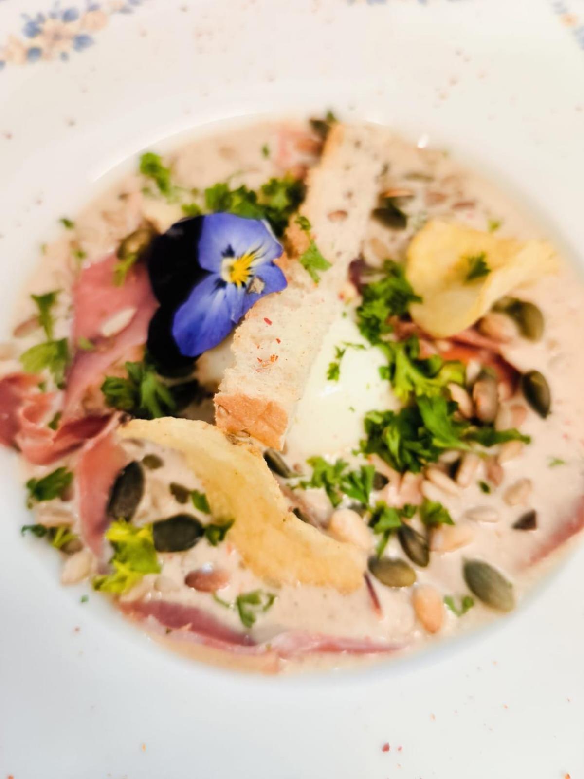 Chateau D'Arance Hotel Restaurant Espace Bien-Etre Cette-Eygun المظهر الخارجي الصورة